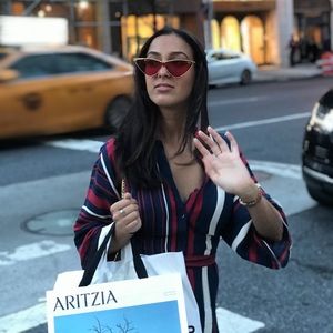 Meet your Posher, Essmaa